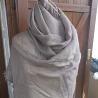 Woman scarf