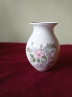 Zsolnay flower pattern vase, 13 cm high