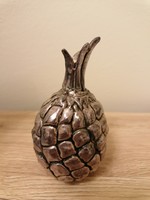 Silver pineapple