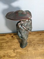 Lady in a hat - ceramic sculpture