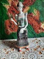 The Hollóháza porcelain figurine sewing matyó woman is completely flawless, pay attention to the numbering, it is hand painted