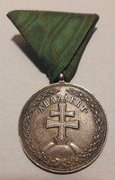 Magyar Ezüst Érdemérem 1922 eredeti szalagon ezüstözött bronz kitüntetés . POSTA VAN  !