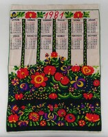 1L506 Régi színes virágos vászon fali naptár 1981