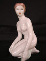 Aquincum porcelain female nude