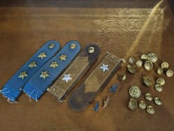 Flight officer badge, people's army buttons, military shoulder pads