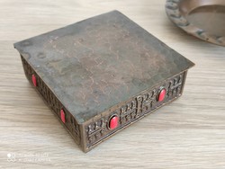 Gyönyörű Lignifer retro iparművészeti jáspis kő berakásos réz ötvözet ékeszeres / cigarettás dobozka