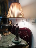 Diana szobros asztali lámpa