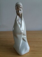 Lladro porcelain statue - mother with child / madonna with baby jesus, beautiful porcelain statue