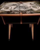 Retro table