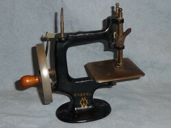 Old Hungarian toy sewing machine children's toy sewing machine mini sewing machine Weiss Manfred Csepel rare !!!!