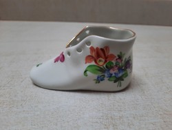 Herendi színes virágmintás porcelán cipő
