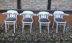 Fehér  karos Thonet stílusban székek vintage stílusban