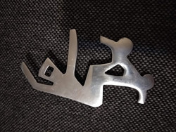 Skateboard figure unique metal brooch, silver colored badge