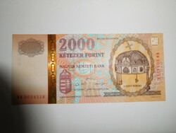 2000 forint Aranyfémszálas 2000 milleneumi vizjeles bankjegy UNC