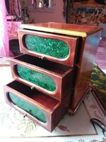 Small jewelry box from 1800