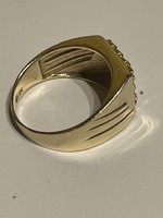 14kr aranyból készült férfi aranygyűrű eladó!Ara:102.000.-