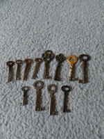 Old showcase keys