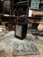 MÁV bakterlámpa, jelzett kis sérüléssel, egyik üveg hiányzik, petróleum lámpa, most LEÁRAZVA!!!