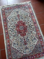 135 x 80 cm kézi csomózású Iráni Tabriz perzsa szőnyeg eladó