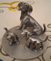 Tin vizsla statue