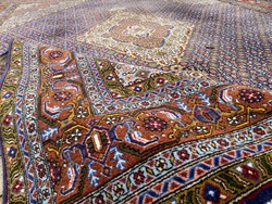Kézicsomózású Iráni Moud Perzsaszőnyeg 250x350