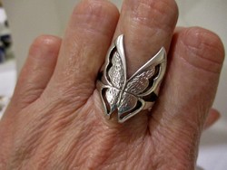 Szépséges magyar lepkés iparművész  ezüstgyűrű
