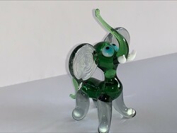 Muránói (?)  zöld üveg elefánt, magassága 7 cm.