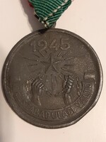 1945 Felszabadulási váltó kitüntetés RITKA !