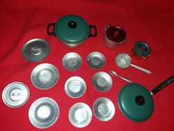 Old sheet metal factory metal plate baby toy dining room cooking set with alu-bakelite pictures