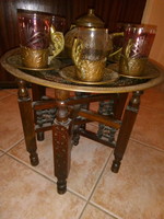 Oriental faragott vörösréz asztalka + vörösréz teás készlet