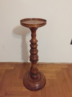 Wooden pedestal flower stand