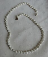 Fehér porcelán vagy tömör műanyag gyöngysor nyaklánc 4