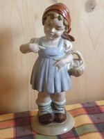 Régi Bertram figurális jelzett porcelán - kislány kosárral a kezében -