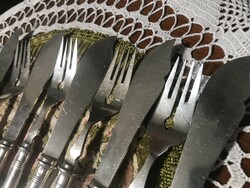 Gyönyörű, jelzett, szandrik, ezüstözött, antik, 6 személyes halas kés és villa evőeszköz készlet