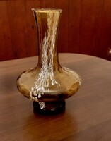 Barna üveg váza