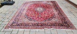 Iráni keshan kézi csomozásu hatalmas szőnyeg.