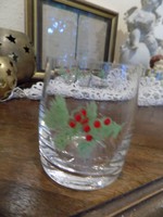 Wine glasses with a pine branch