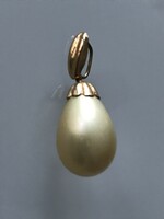 Pearl pendant in champagne color, 2.7 cm long