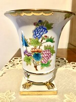 Beautiful large Herend Victoria pattern lion claw vase/basket