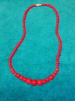 Old red glass bead string (591)