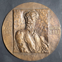 Czinder Antal (1937-): Pór Bertalan bronz emlékérme, plakett dobozzal (átmérő 11,5 cm)