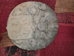 Carrara marble coat of arms