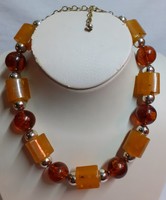 Nice condition retro amber necklace with safety switch