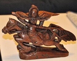 Keleti (mongol vagy kínai) lovas harcos - faragott fa kisplasztika
