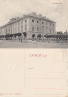 VÁCZ Püspöki palota 1912    .Posta van !