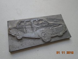 Nyomda technika vastag fém (ólom?) lemezen vintage autó modell E&S FED 10 NAT SOC