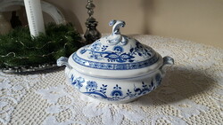 Beautiful Hutschenreuther onion pattern porcelain soup bowl with side dishes