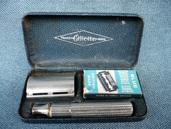 Old gillette safety razor travel set in original box