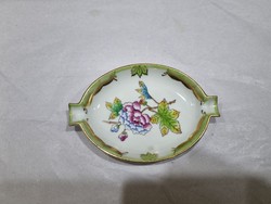 Porcelain ashtray with Victoria pattern from Herend