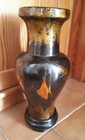 Aranyhalakkal díszített thai lakkozott fa váza